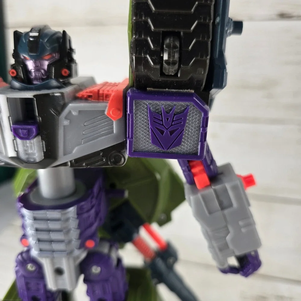 Vintage Transformers Armada Megatron Decepticon Tank Action Figure Green Purple